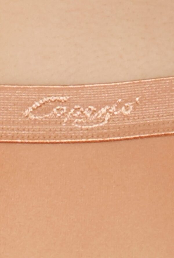 Hold and stretch stirrup tight