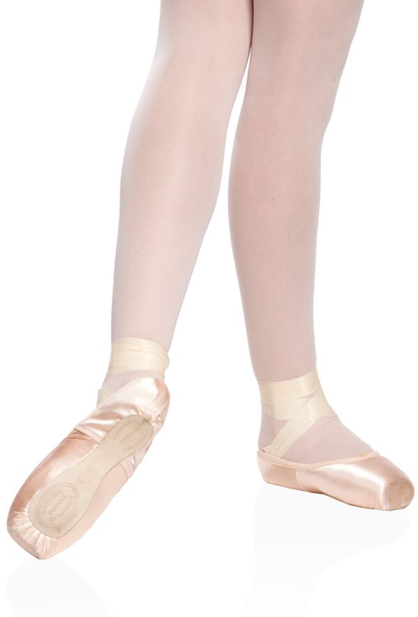Spotlight Pointe Shoe